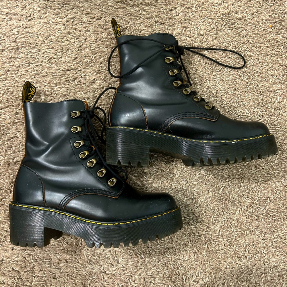 Dr. Martens Air Wair platform black boots (slight wear)
